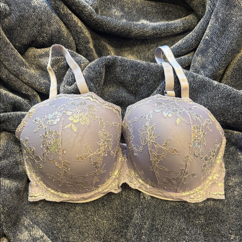 Victoria's Secret Lavender Lace Bra